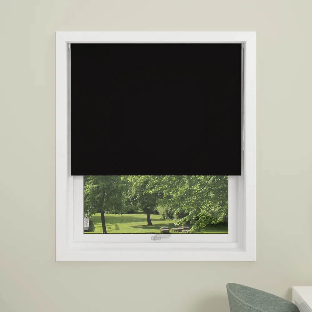 DEBEL RULLEGARDIN UNI-BO LYSTETT SORT 120X175 v:5055066 DEBEL RULLEGARDIN UNI-BO LYSTETT SORT 120X175 v:5055066