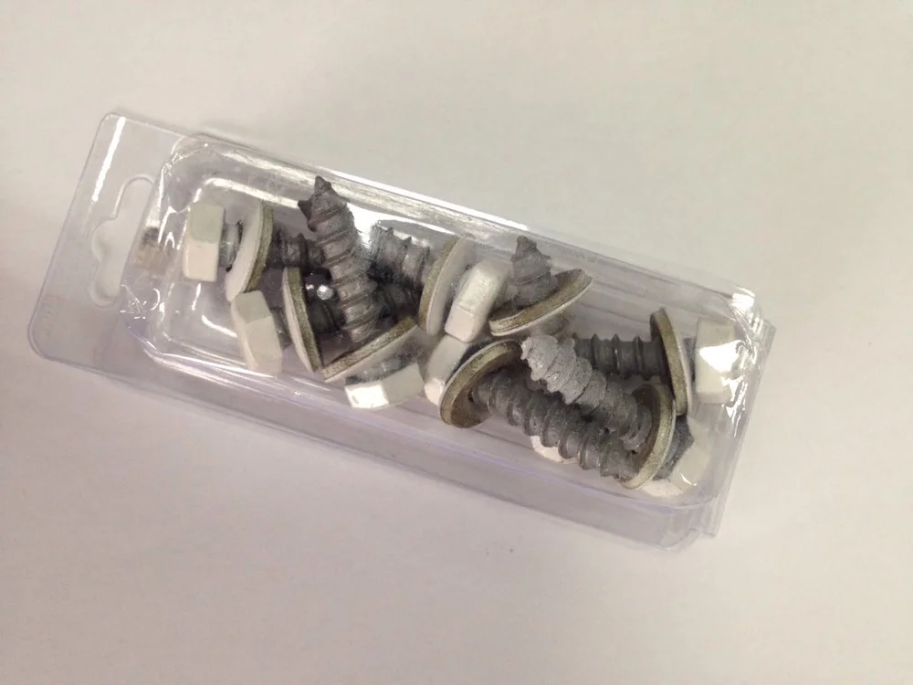 SKRUER MED HVIT HODE 8 STK M8X35MM v:4568507