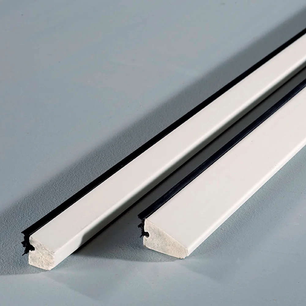 Plastlist 1944 38 mm 15′ skrå 4,1mtr lengder v:5873173 Plastlist 1944 38 mm 15′ skrå 4,1mtr lengder v:5873173