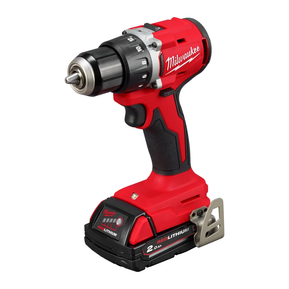 Milwaukee Slagbormaskin, M18 BLPDRC-202C, inkl. 2×2 Ah batterier og lader. v:8541113 Milwaukee Slagbormaskin, M18 BLPDRC-202C, inkl. 2×2 Ah batterier og lader. v:8541113